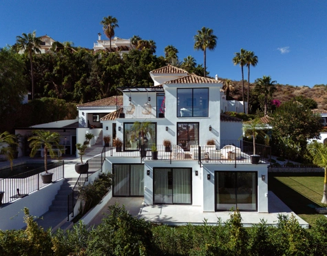 Villa en venta en Los Naranjos Hill Club, Nueva Andalucia
