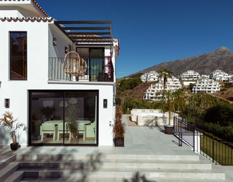 Villa en venta en Los Naranjos Hill Club, Nueva Andalucia