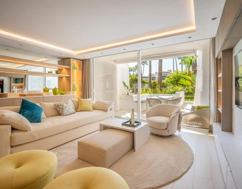 Apartment for sale in Marina Puente Romano, Marbella Golden Mile
