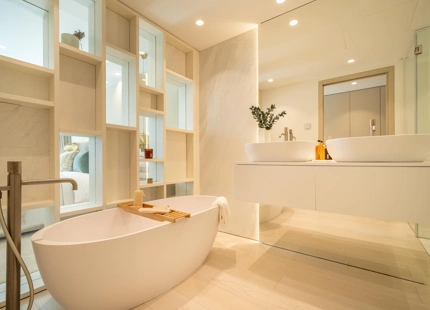 LUXURIOUS APARTMENT IN PUENTE ROMANO RESORT