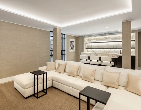 Villa en venta en Nueva Andalucia, Marbella