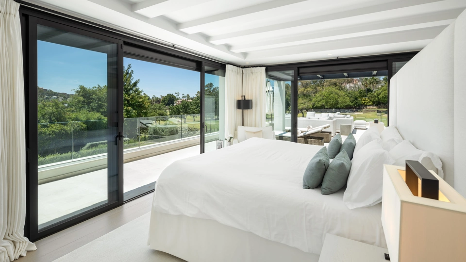Villa for sale in Nueva Andalucia, Marbella