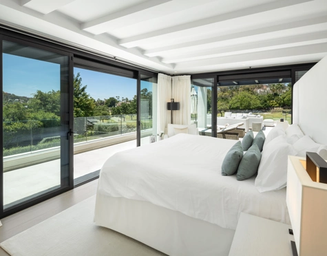 Villa en venta en Nueva Andalucia, Marbella