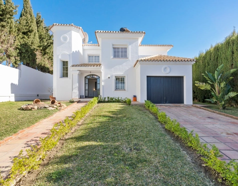 Villa for sale in Mijas Golf, Mijas Costa