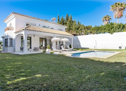 ELEGANT ANDALUSIAN VILLA WITH PRIVATE HEATED POOL IN MIJAS GOLF