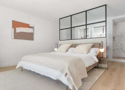 LUJOSA VILLA DE 5 DORMITORIOS CON ÁREA SPA PRIVADA Y JARDÍN EXPANSIVO
