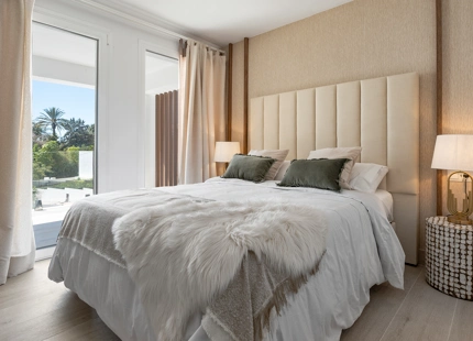 LUJOSA VILLA DE 5 DORMITORIOS CON ÁREA SPA PRIVADA Y JARDÍN EXPANSIVO