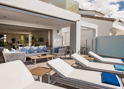 EXQUISITA VILLA DE LUJO DE 4 DORMITORIOS EN VENTA EN PUENTE ROMANO CON AMENIDADES INIGUALABLES