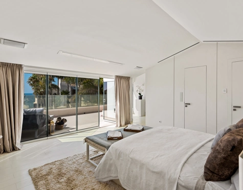 Villa for sale in Puente Romano, Marbella Golden Mile