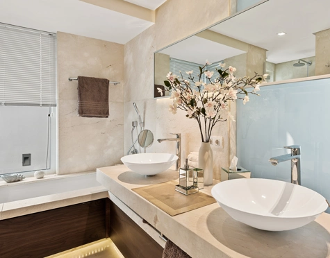 Villa for sale in Puente Romano, Marbella Golden Mile
