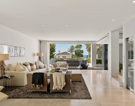 Villa for sale in Puente Romano, Marbella Golden Mile