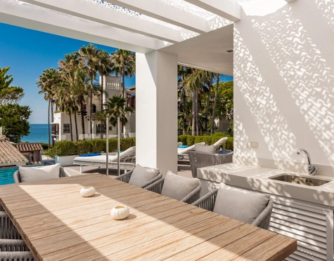 Villa for sale in Puente Romano, Marbella Golden Mile