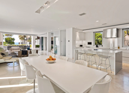 EXQUISITA VILLA DE LUJO DE 4 DORMITORIOS EN VENTA EN PUENTE ROMANO CON AMENIDADES INIGUALABLES
