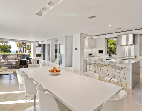 Villa for sale in Puente Romano, Marbella Golden Mile