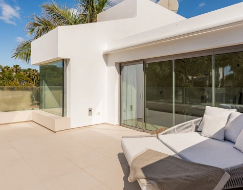 Villa for sale in Puente Romano, Marbella Golden Mile