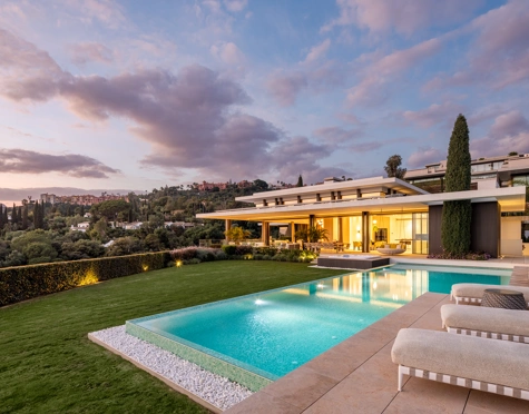 Villa for sale in La Quinta, Benahavis