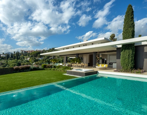 Villa for sale in La Quinta, Benahavis