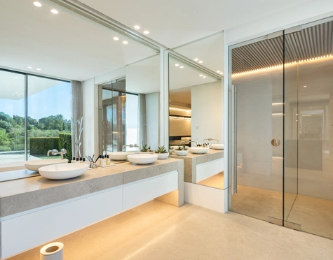 Villa for sale in La Quinta, Benahavis
