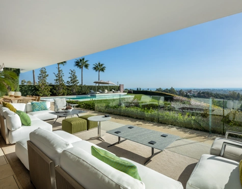 Villa for sale in La Quinta, Benahavis