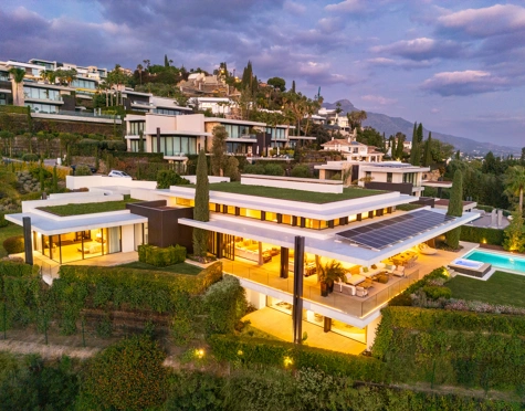 Villa for sale in La Quinta, Benahavis