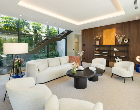 Villa for sale in La Cerquilla, Nueva Andalucia