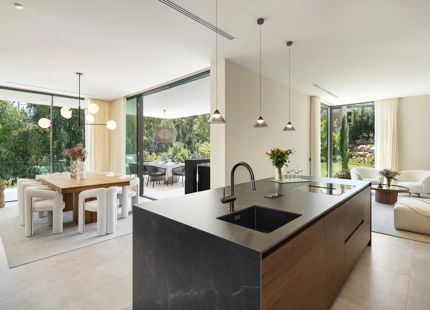 EXCEPTIONAL 6-BEDROOM VILLA WITH UNMATCHED ELEGANCE IN LA CERQUILLA
