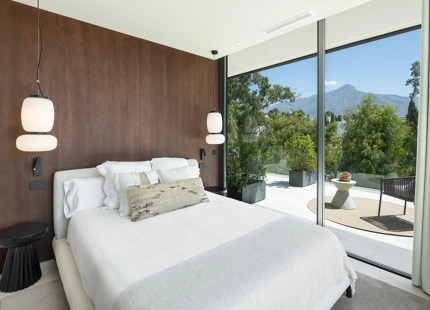 EXCEPTIONAL 6-BEDROOM VILLA WITH UNMATCHED ELEGANCE IN LA CERQUILLA