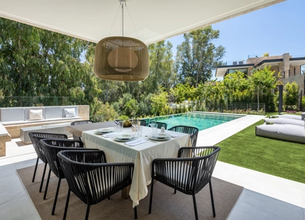 EXCEPTIONAL 6-BEDROOM VILLA WITH UNMATCHED ELEGANCE IN LA CERQUILLA