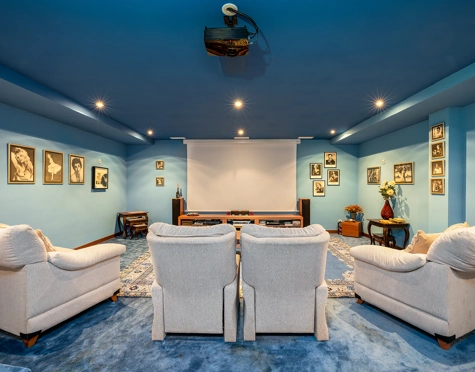 Villa for sale in Nueva Andalucia, Marbella