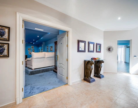 Villa for sale in Nueva Andalucia, Marbella