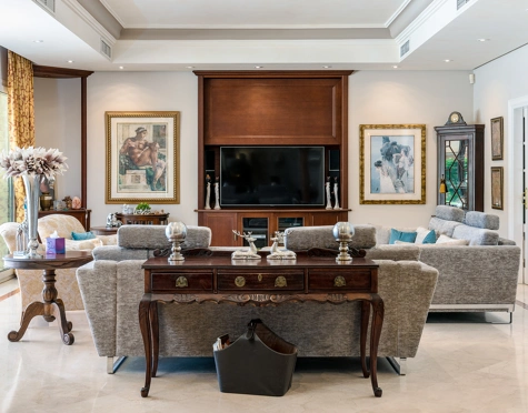 Villa for sale in Nueva Andalucia, Marbella