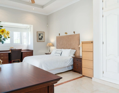Villa for sale in Nueva Andalucia, Marbella