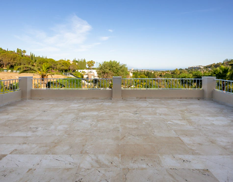 Villa for sale in Nueva Andalucia, Marbella