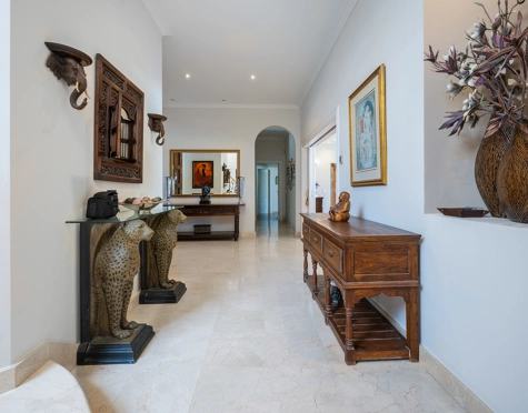 Villa for sale in Nueva Andalucia, Marbella