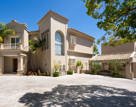 Villa for sale in Nueva Andalucia, Marbella