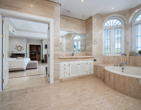 Villa for sale in Nueva Andalucia, Marbella