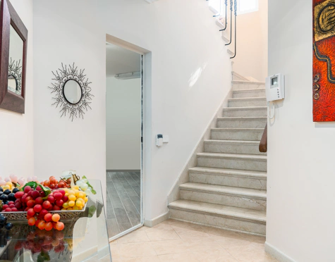Villa for sale in Nueva Andalucia, Marbella