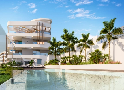 EN CONSTRUCCIÓN. Precioso ático en PRIMERA LÍNEA DE GOLF en Guadalmina, Marbella
