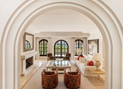 CLASSIC ELEGANT VILLA FOR SALE IN LA ZAGALETA, BENAHAVIS