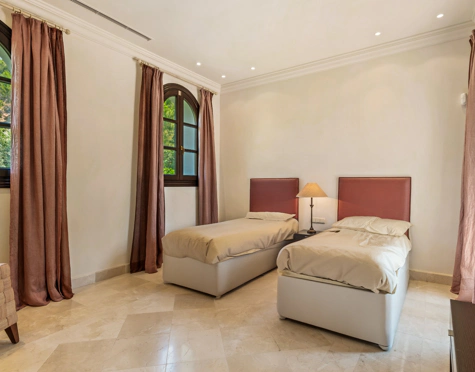 Villa for sale in La Zagaleta, Benahavis
