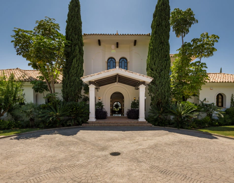Villa for sale in La Zagaleta, Benahavis
