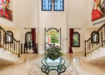 CLASSIC ELEGANT VILLA FOR SALE IN LA ZAGALETA, BENAHAVIS