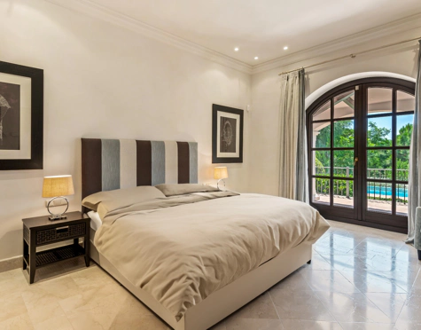 Villa for sale in La Zagaleta, Benahavis