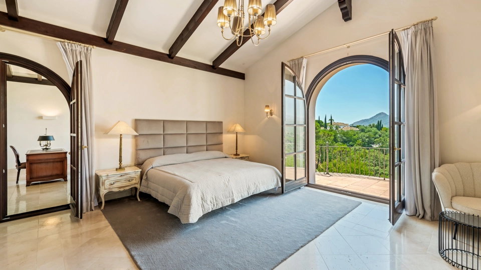 Villa for sale in La Zagaleta, Benahavis