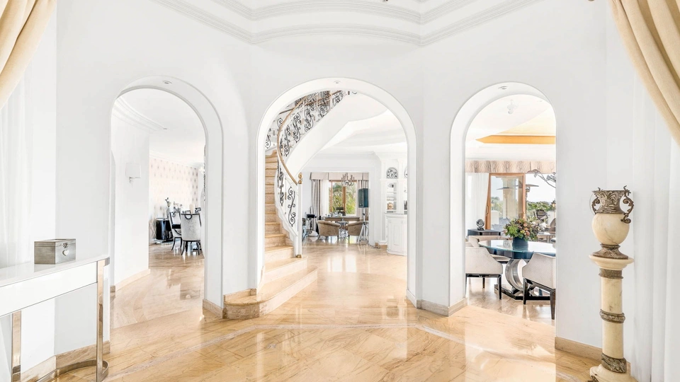 Villa en venta en Paraiso Alto, Benahavis