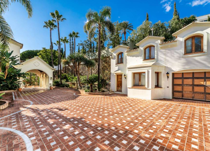 BIENES RAÍCES DE ESTILO MEDITERRÁNEO EN VENTA EN BENAHAVÍS