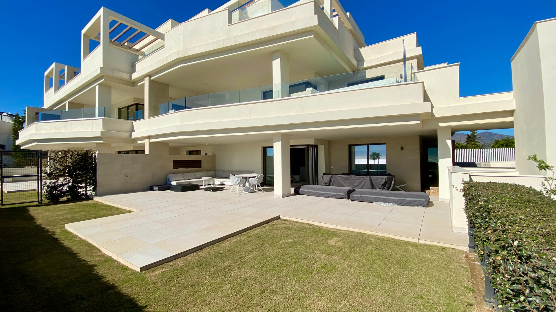 Apartamento Planta Baja en venta en Velaya, Estepona Este