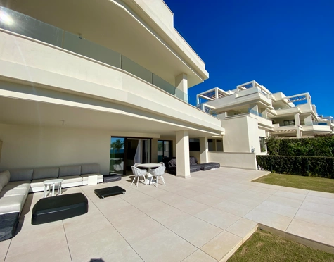Ground Floor Apartment for sale in Velaya, Estepona East