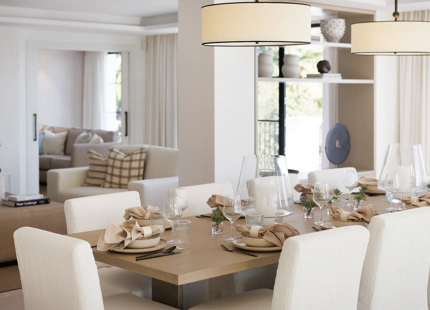 VILLA ANDALUZA REFINADA EN VENTA EN NUEVA ANDALUCÍA, MARBELLA