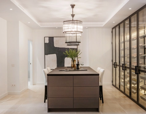 Villa en venta en Nueva Andalucia, Marbella
